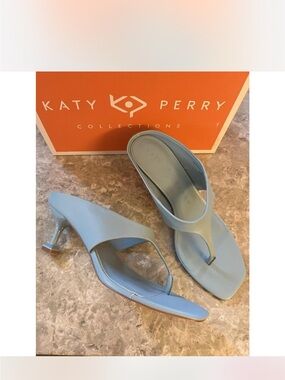Katy Perry Collections Powder Blue Mid-Heel Thong Sandals Size 9